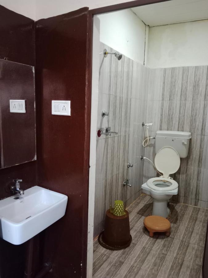 Hotel Nahta Palace Ujjain Exteriör bild
